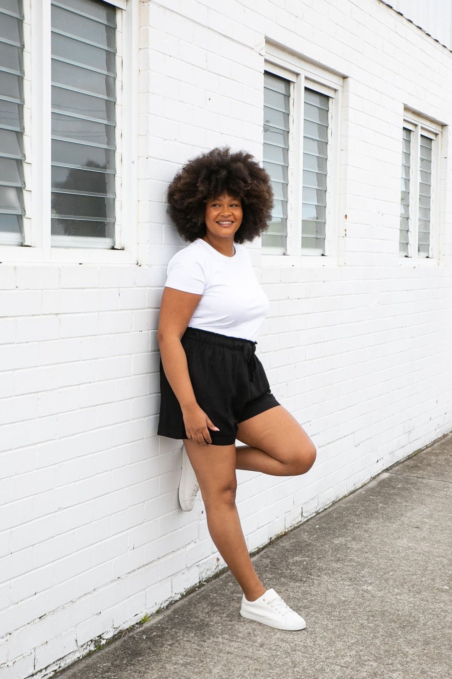 Clothing Proud Poppy Clothing Shorts | Maya Linen Blend Shorts In Black